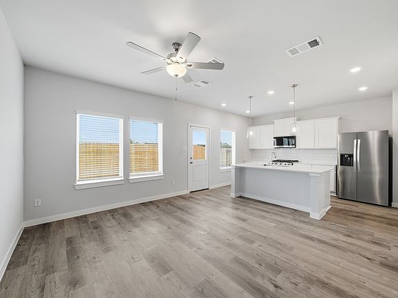 4th image of 3327 Young Clover Way