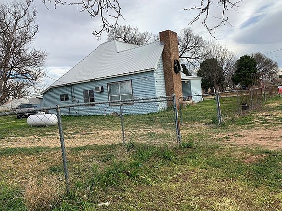 3rd image of 880 Harlan Ave