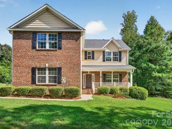 3658 Travertine Dr, Lancaster, SC 29720