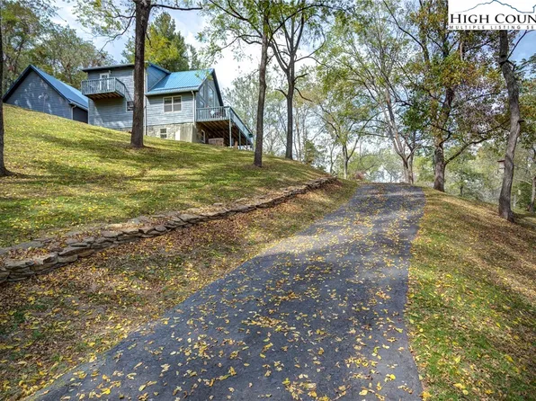 2164 River Bend Road, Mouth of Wilson, VA 24363