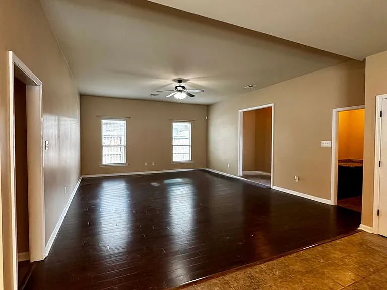8624 Abertay Ave — Photo 14