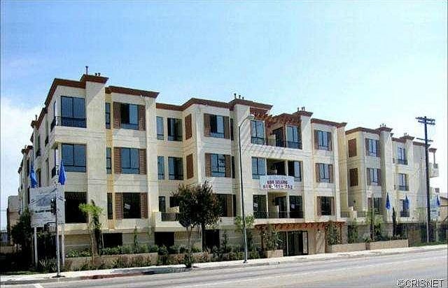 6938 Laurel Cyn new in 2006