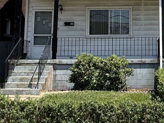 2nd image of 122 Greydon Ave