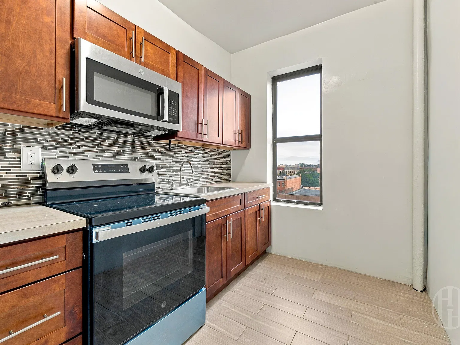 239 Ocean Avenue — Photo 4