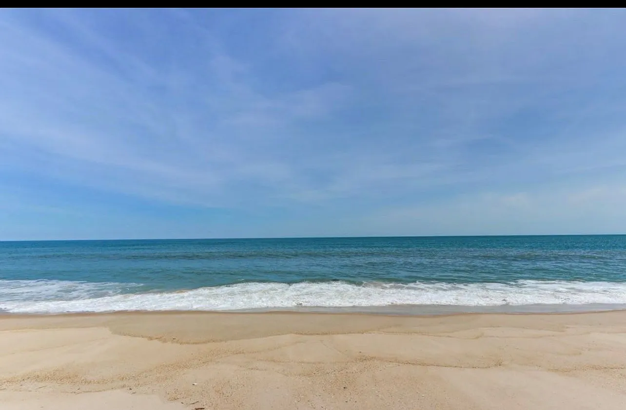 Yardham Bayfront Summer Rental — Photo 3