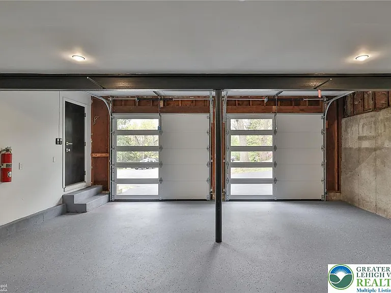 4410 Circle Dr — Photo 22