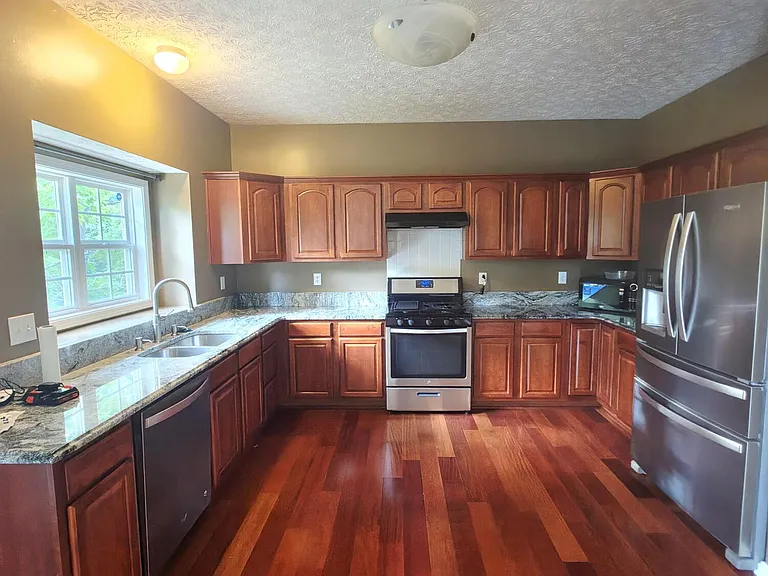 11036 Symington Cir — Photo 16