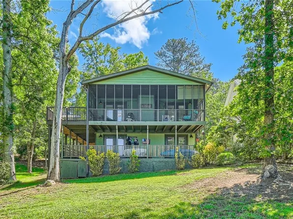 5197 Woodmont Dr, Villa Rica, GA 30180