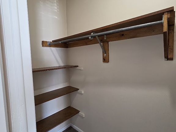 4th image of 602 Virginia Lane Ct