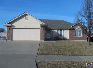 3922 SW 40th Ter, Topeka, KS 66610