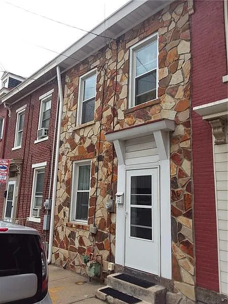 3627 Charlotte St photo 1
