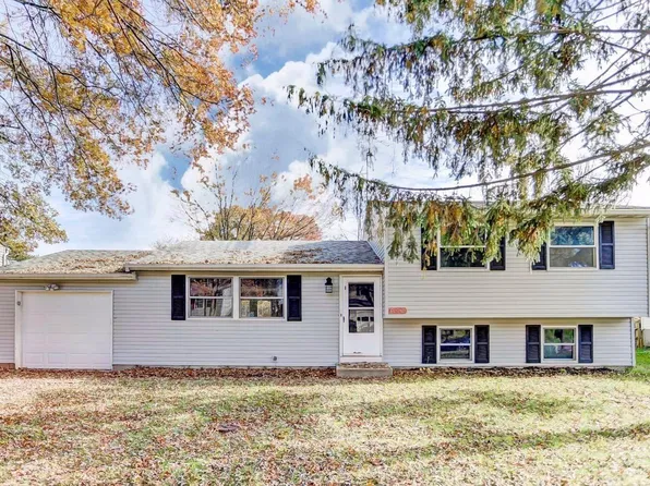 8730 Exeter Pl, Maineville, OH 45039