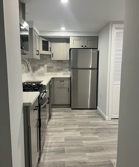 112 Pink St — Photo 1