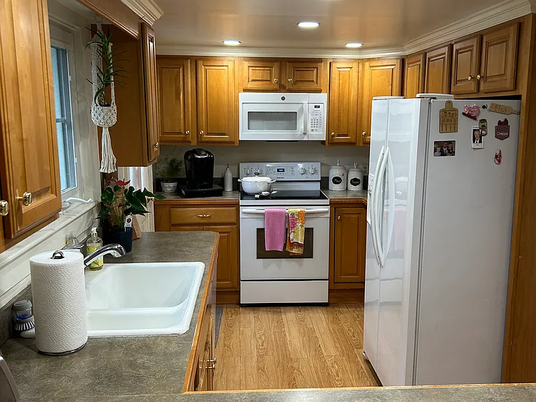 373 Main St #A — Photo 5