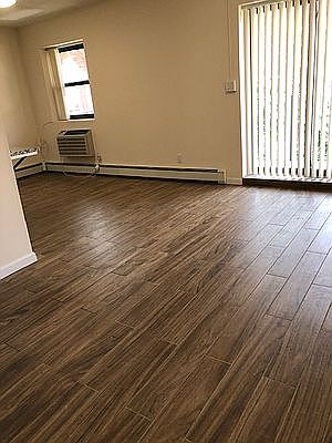 3rd image of 2358 Steinway St #2R