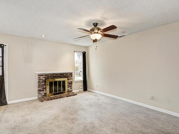 4th image of 8200 Cottongin Way