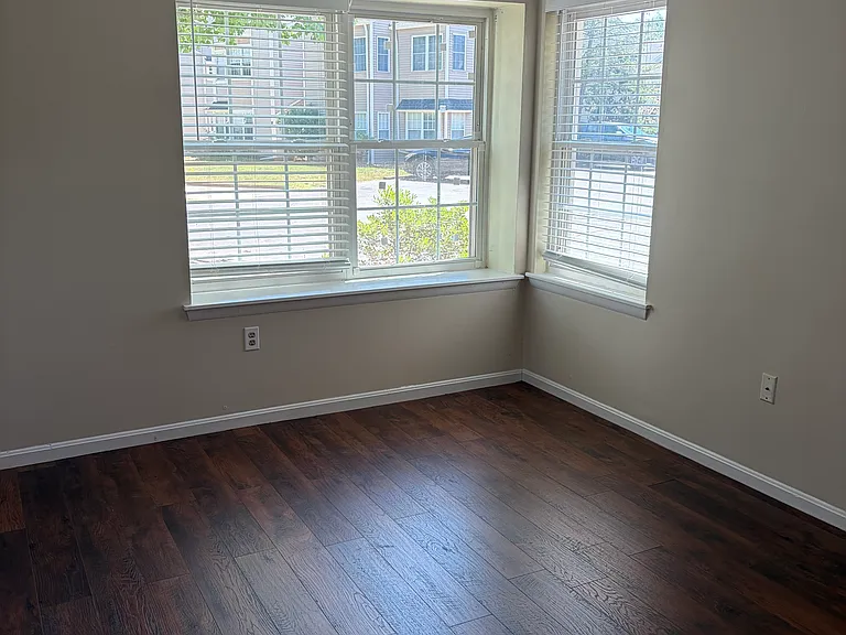 109 Driftwood Ct #109 — Photo 13