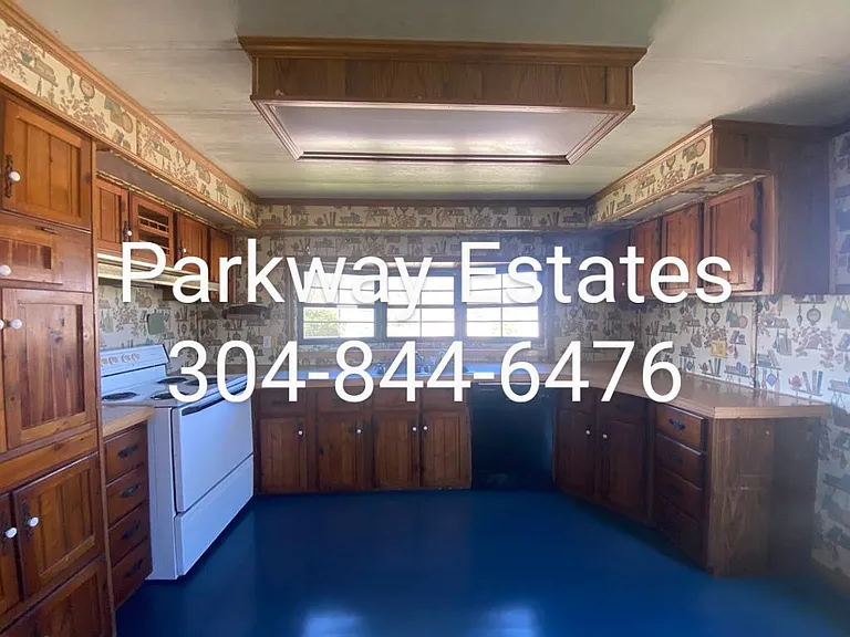 145 Sheila Ln — Photo 6