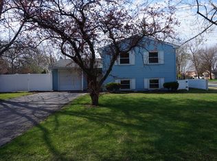 333 Fleetwood Ave, Bolingbrook, IL