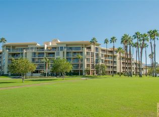 910 Island Drive #207, Rancho Mirage, CA 92270