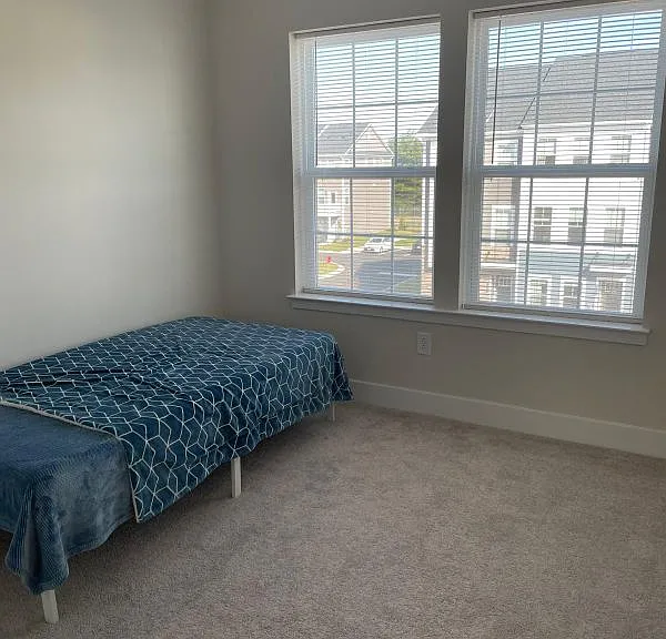 1235 Greylock Ln — Photo 39