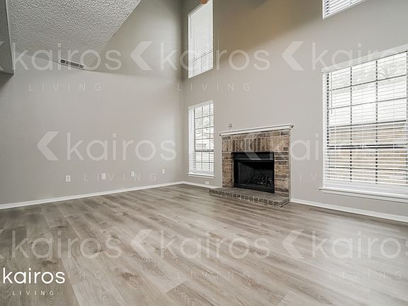 3rd image of 2130 Woodnote Ln