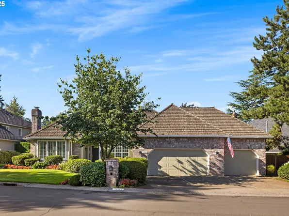 13980 Amberwood Cir, Lake Oswego, OR 97035