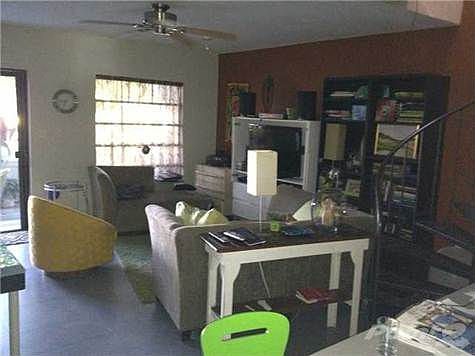 3rd image of 3808 NE 6th Ave #1