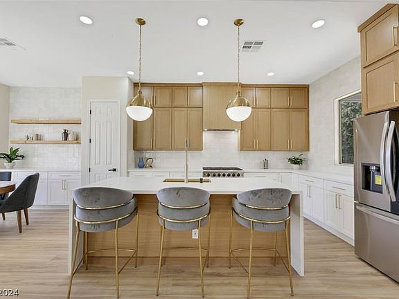 2nd image of 31 Stonemark Dr