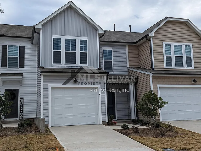1527 Smoky Mountains St #1 — Photo 1