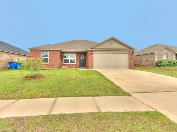 404 Foxtrot Ter, Newcastle, OK 73065