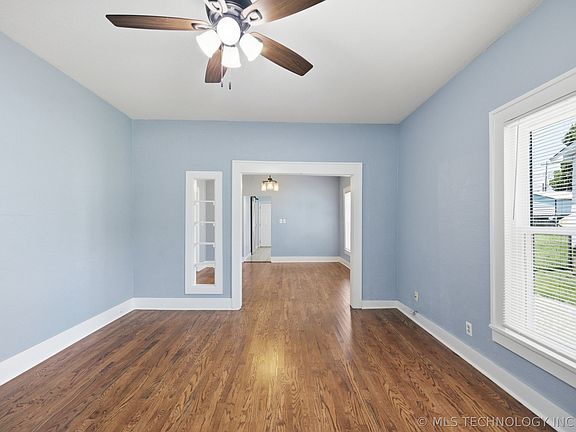 4th image of 612 S Walnut St