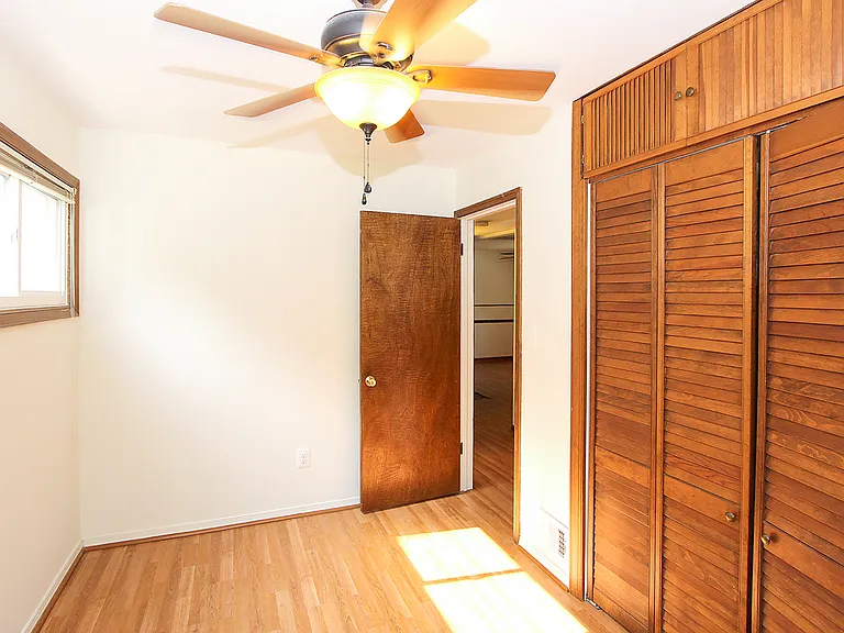 2204 Luzerne Ave — Photo 13