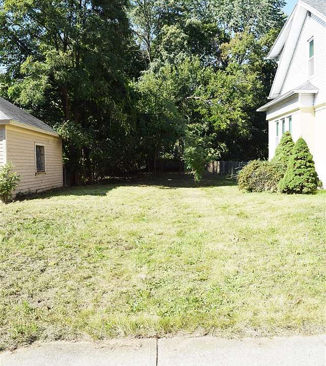 2nd image of 9 Cleveland St