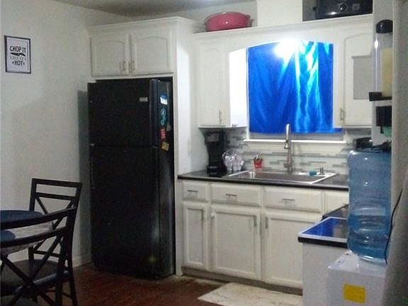 4th image of 522 Encore Ave
