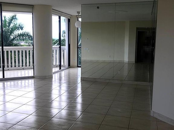 3rd image of 2000 Island Blvd APT 502