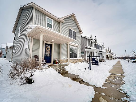 4th image of 2889 Humes Ln