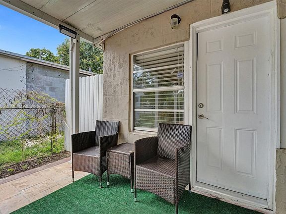 5th image of 765 NW 130th St #0