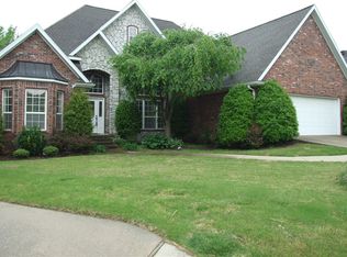 4000 NE Kensington Ave, Bentonville, AR 72712