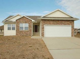 1601 Dogwood Ct SW, Altoona, IA 50009