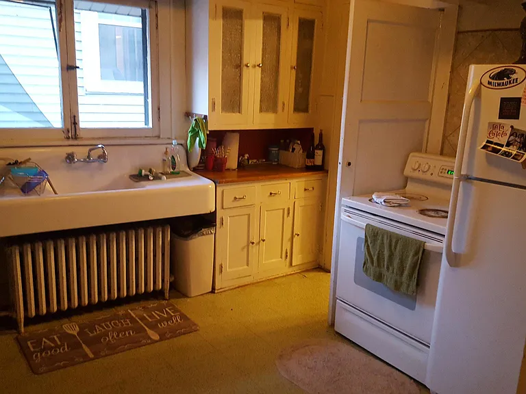 3242 N Downer Ave — Photo 13