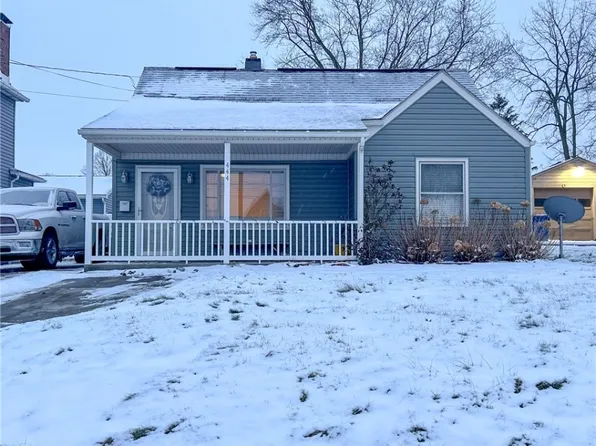 444 Maplewood Ave, Struthers, OH 44471