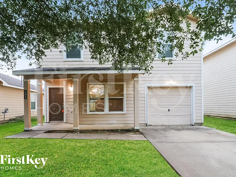 19811 Creston Cove Ct — Photo 1