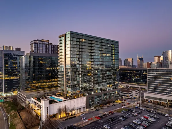 1212 Laurel St #1713-B6, Nashville, TN 37203