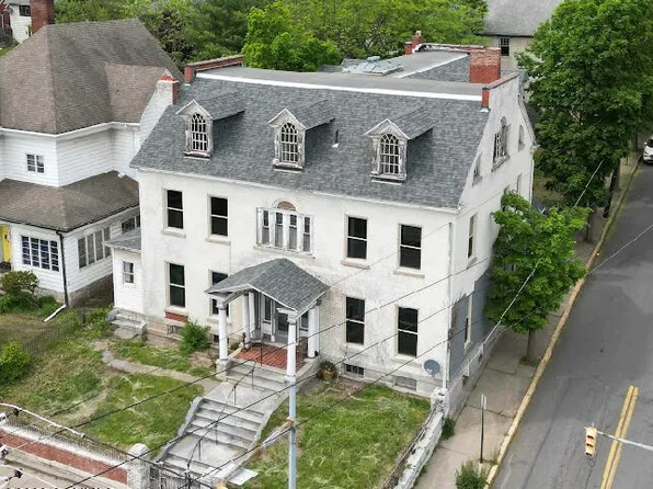 149 E Sunbury St, Shamokin, PA 17872