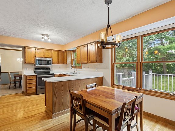 5th image of 6599 Forrester Way