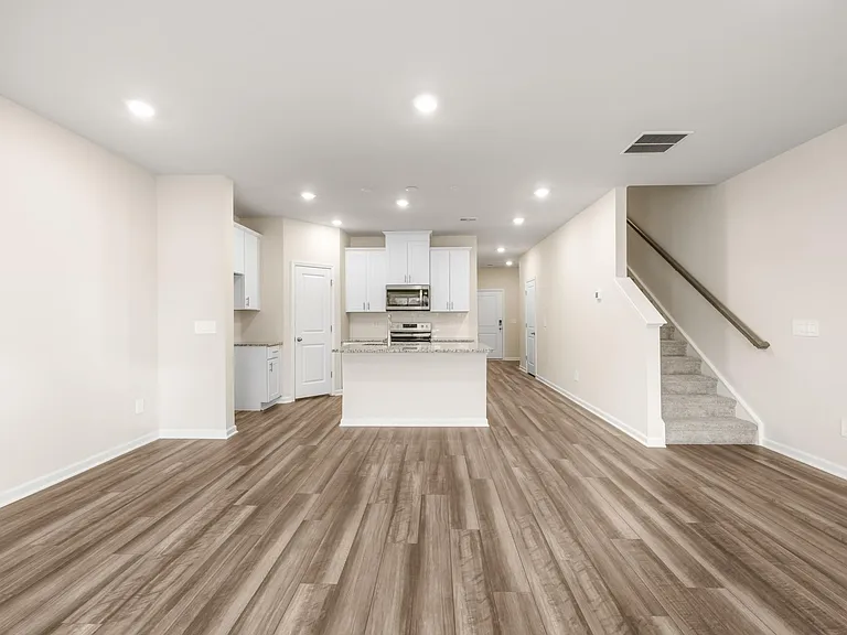 5253 Brailey Cir — Photo 6