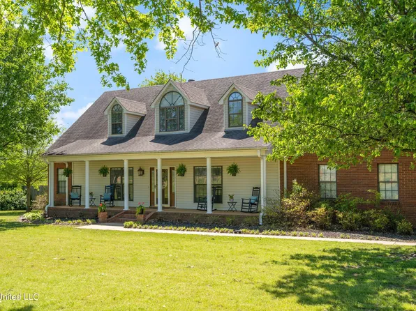 129 Annandale Dr, Senatobia, MS 38668