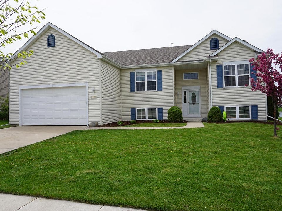 1st image of 323 Stonefield Dr
