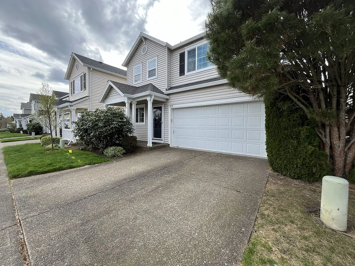 Building Photo - 6539 NW McGregor Ter